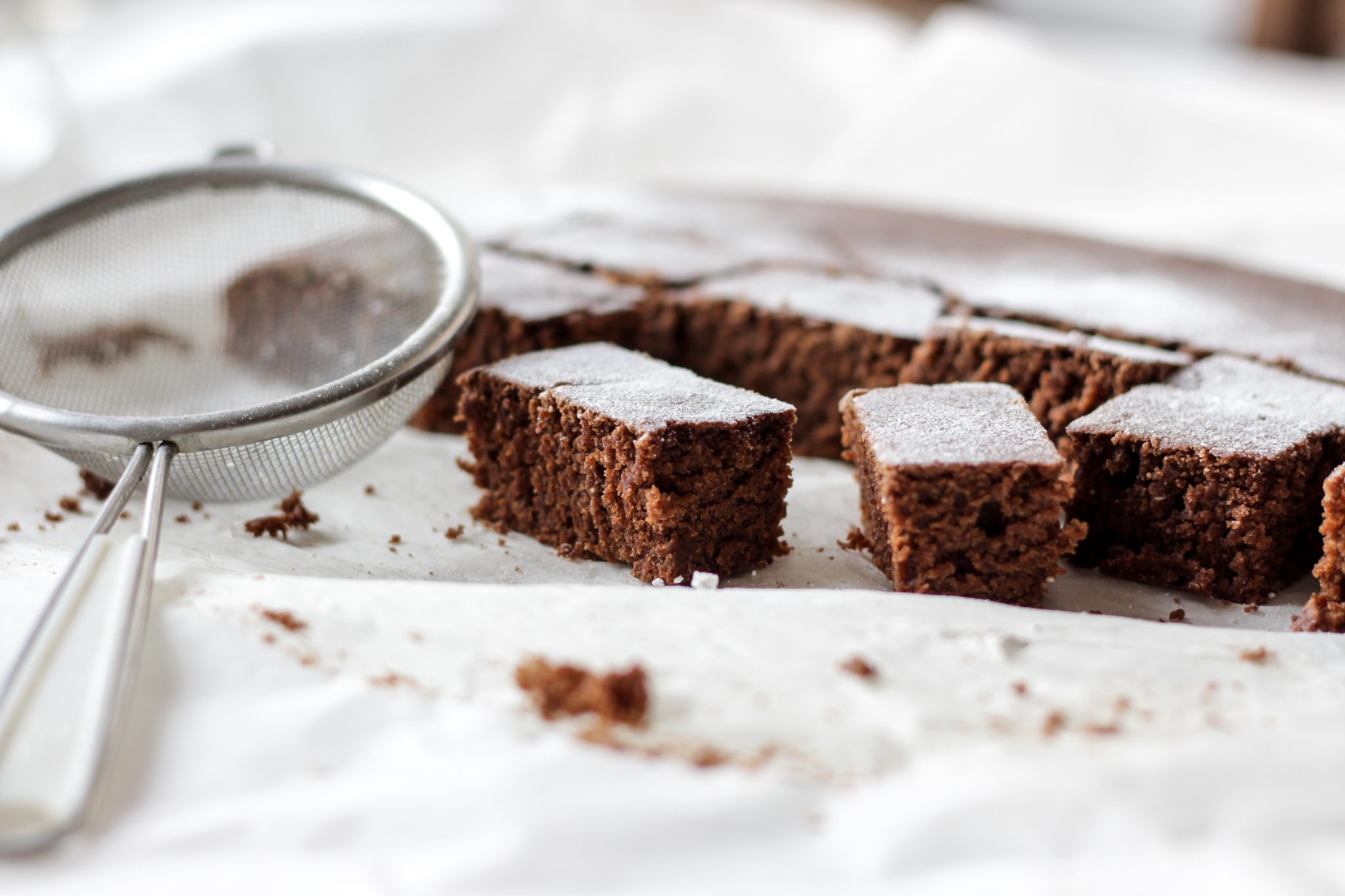 Healthy Grainless Peppermint Brownies